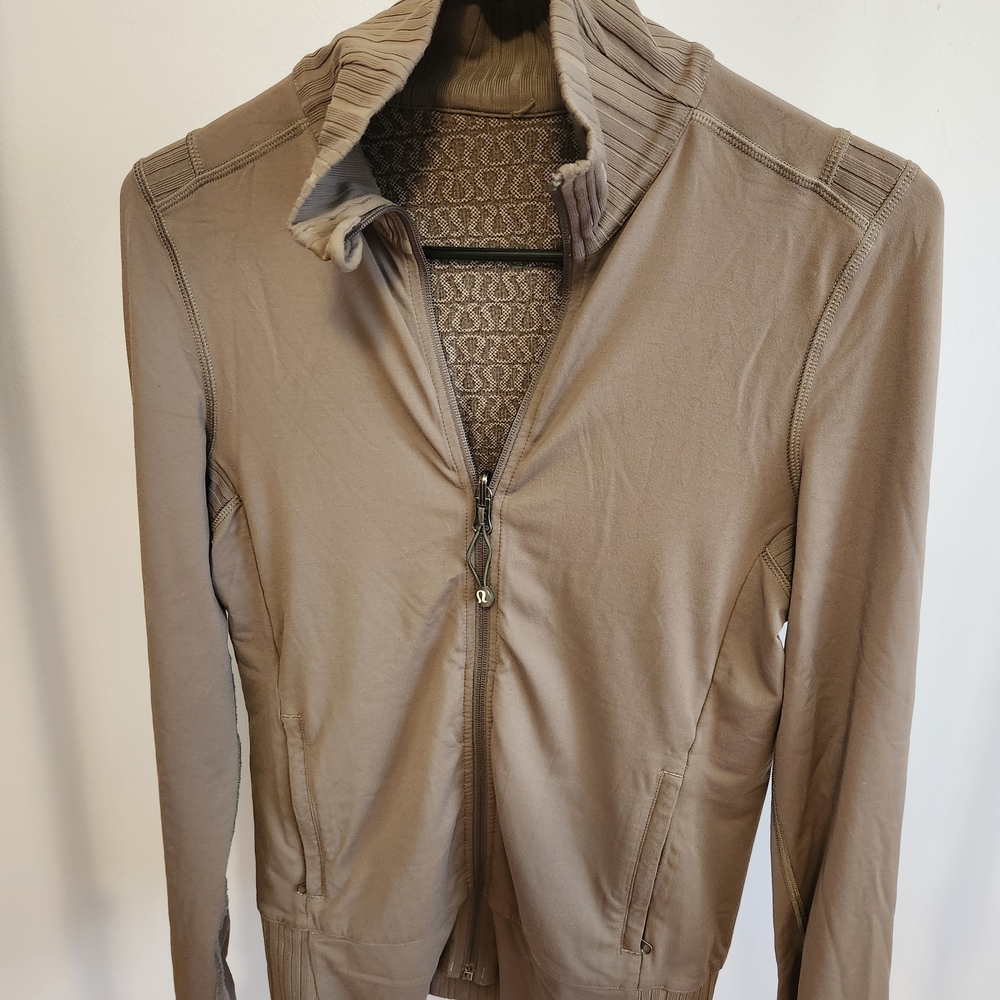 Lululemon Raja Reversible Jacket Sage